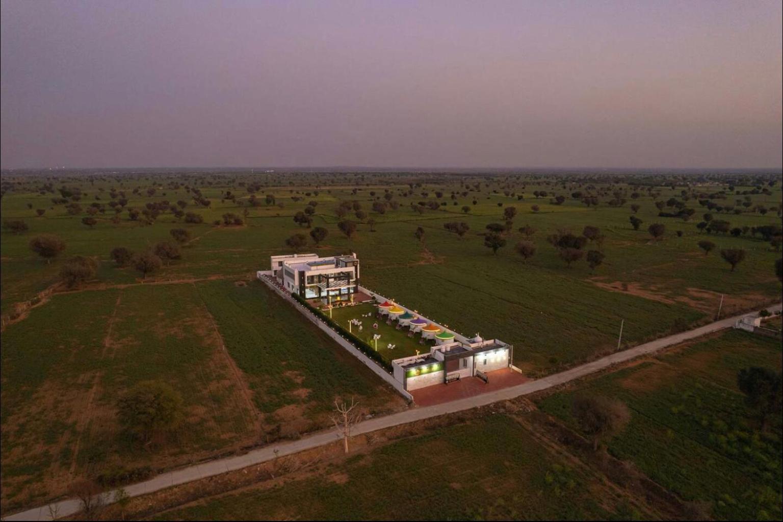Iris Heaven'Z By Radha Rani Resort Džajpur Exteriér fotografie